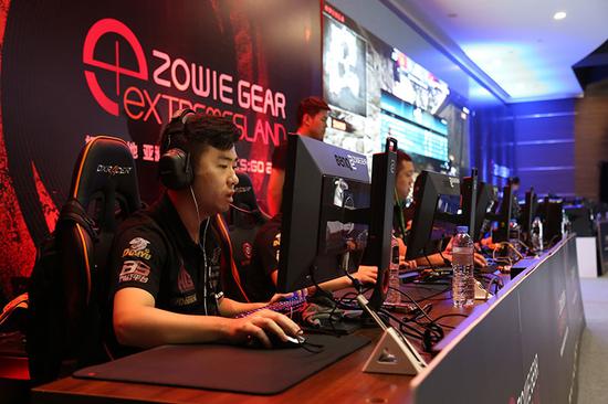 她的作用或 她的作用或