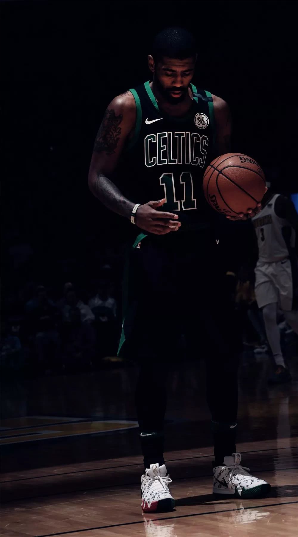 尼科与姆巴 尼科与姆巴